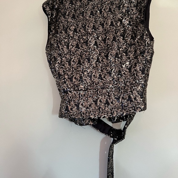 Brand new vest with tags - Picture 6 of 16